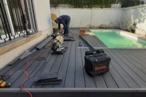 Construcción deck piscina